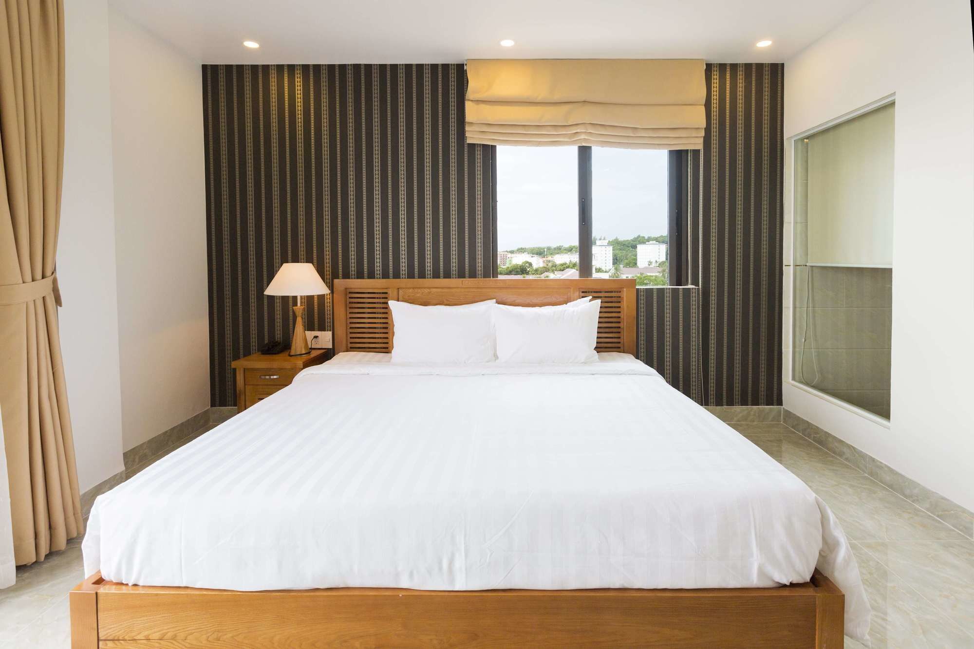 Nesta Hotel Phu Quoc Esterno foto