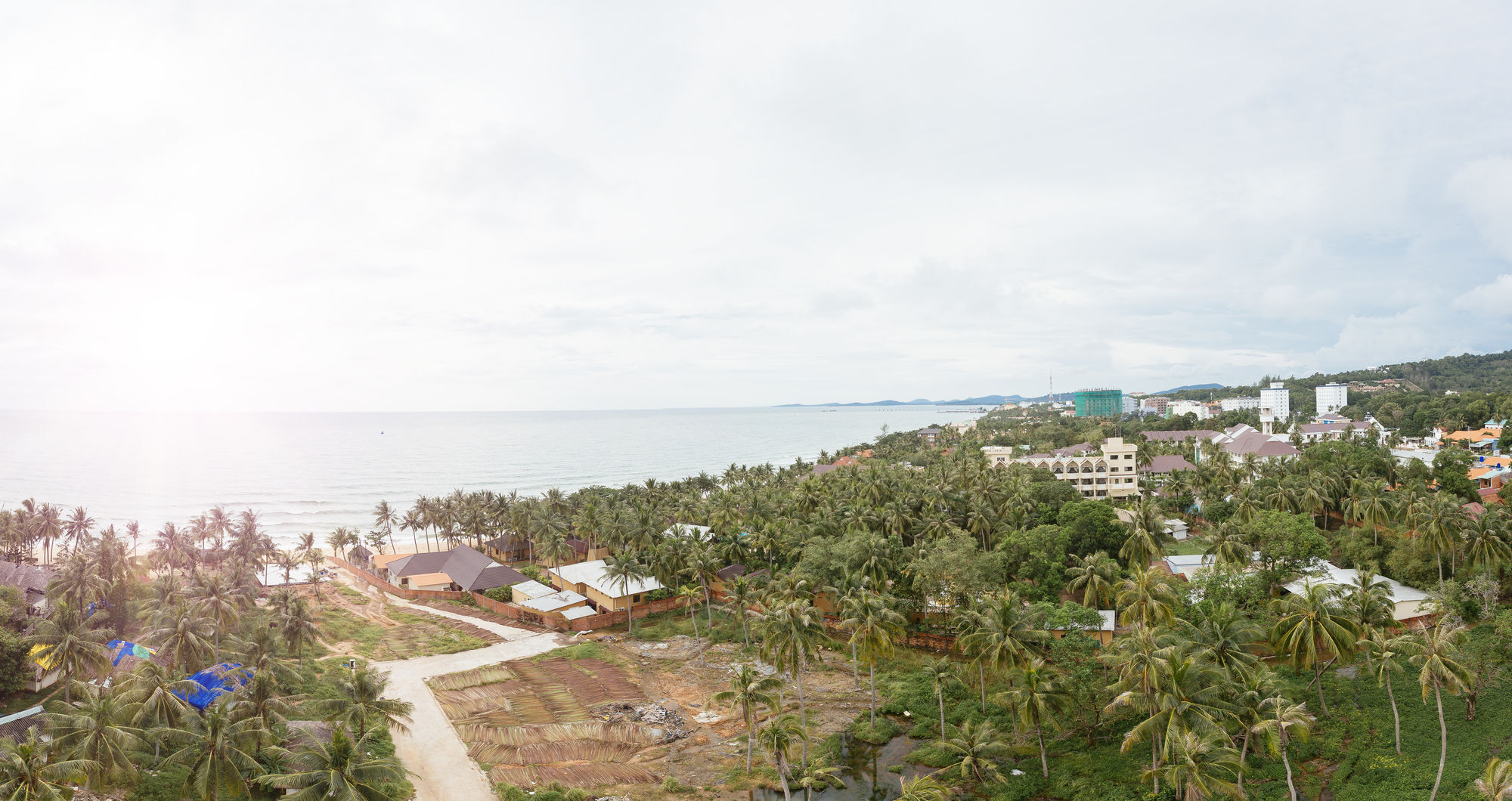Nesta Hotel Phu Quoc Esterno foto