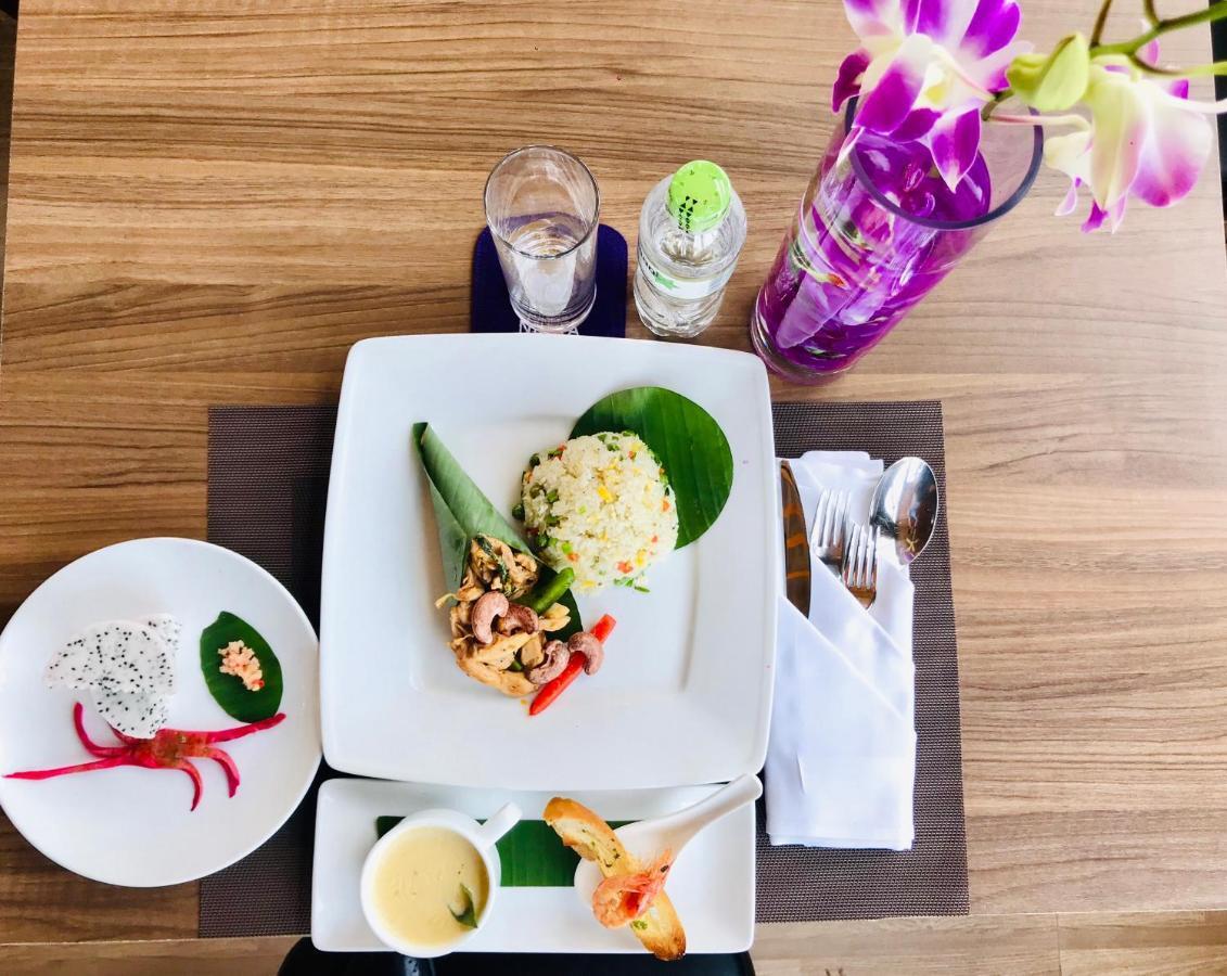 Nesta Hotel Phu Quoc Esterno foto